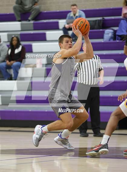 Thumbnail 3 in Corner Canyon vs. Durango (Lehi Holiday Hoopfest) photogallery.