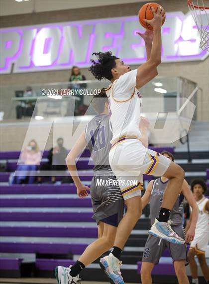 Thumbnail 2 in Corner Canyon vs. Durango (Lehi Holiday Hoopfest) photogallery.