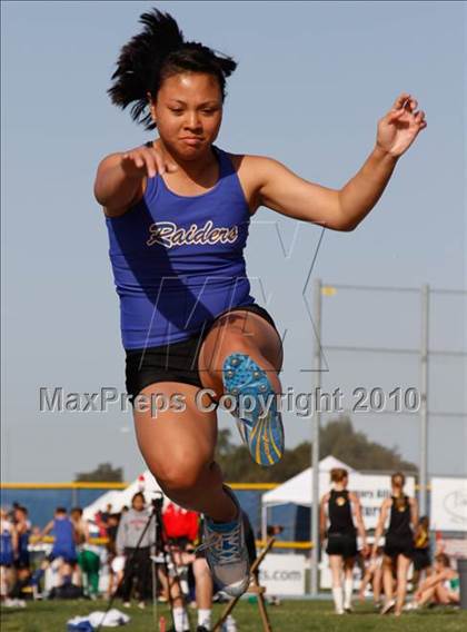 Thumbnail 2 in Camarillo Classic (Long Jump Girls) photogallery.