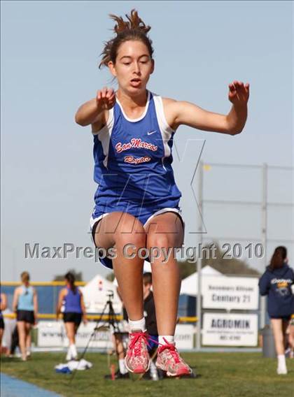 Thumbnail 1 in Camarillo Classic (Long Jump Girls) photogallery.