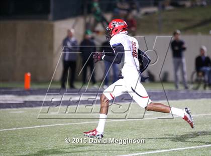 Thumbnail 1 in Cedar Hill vs. Carroll (UIL 6A Bi-District Playoff) photogallery.