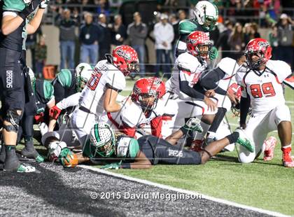 Thumbnail 3 in Cedar Hill vs. Carroll (UIL 6A Bi-District Playoff) photogallery.