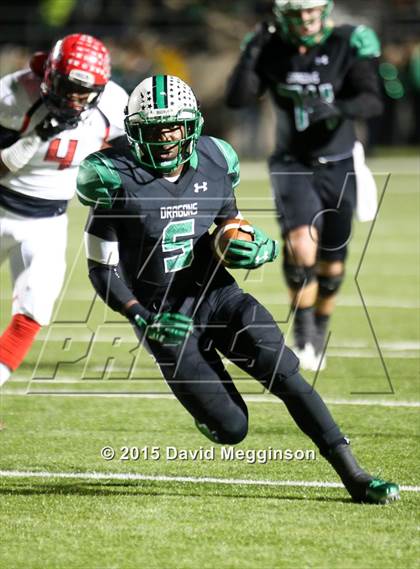 Thumbnail 3 in Cedar Hill vs. Carroll (UIL 6A Bi-District Playoff) photogallery.