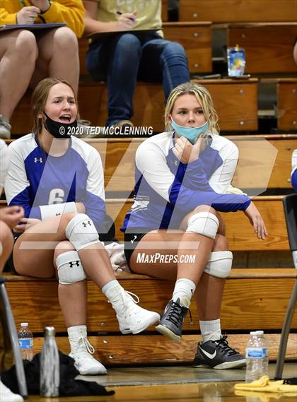 Thumbnail 2 in Harrison vs. Morrilton photogallery.