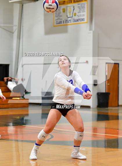 Thumbnail 2 in Harrison vs. Morrilton photogallery.