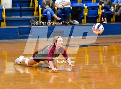 Thumbnail 2 in Harrison vs. Morrilton photogallery.