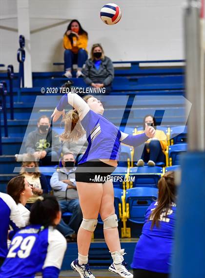 Thumbnail 3 in Harrison vs. Morrilton photogallery.