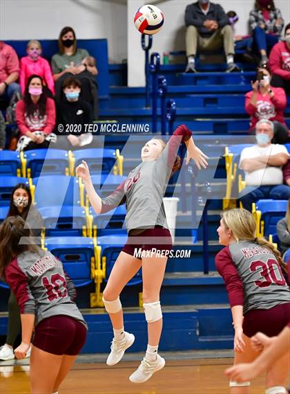 Thumbnail 2 in Harrison vs. Morrilton photogallery.