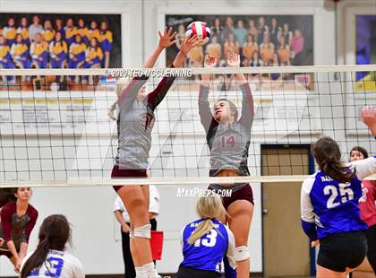 Thumbnail 1 in Harrison vs. Morrilton photogallery.