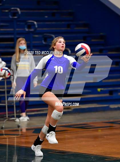 Thumbnail 3 in Harrison vs. Morrilton photogallery.