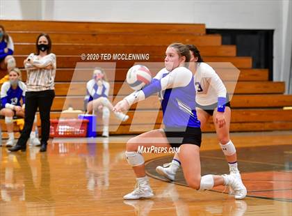 Thumbnail 2 in Harrison vs. Morrilton photogallery.
