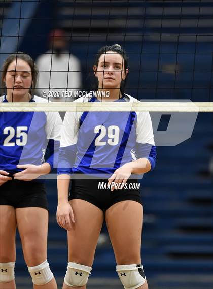 Thumbnail 1 in Harrison vs. Morrilton photogallery.