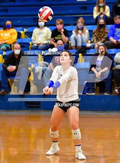 Thumbnail 1 in Harrison vs. Morrilton photogallery.
