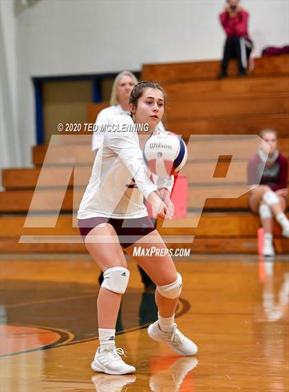 Thumbnail 3 in Harrison vs. Morrilton photogallery.