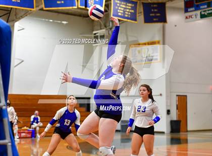 Thumbnail 3 in Harrison vs. Morrilton photogallery.