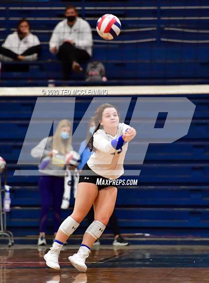 Thumbnail 3 in Harrison vs. Morrilton photogallery.