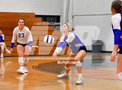 Thumbnail 2 in Harrison vs. Morrilton photogallery.