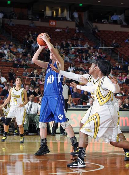 Thumbnail 1 in Triple A Academy vs. Smyer (UIL 1A Semifinal) photogallery.