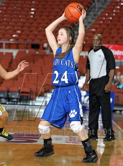 Thumbnail 3 in Triple A Academy vs. Smyer (UIL 1A Semifinal) photogallery.