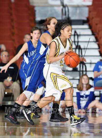 Thumbnail 2 in Triple A Academy vs. Smyer (UIL 1A Semifinal) photogallery.