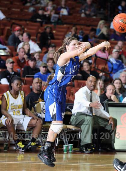 Thumbnail 1 in Triple A Academy vs. Smyer (UIL 1A Semifinal) photogallery.