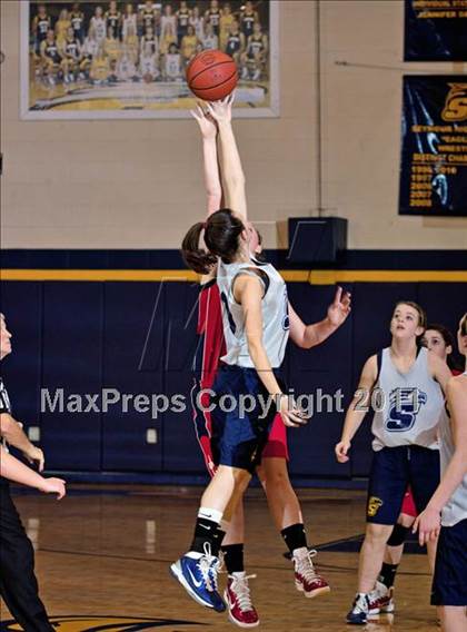 Thumbnail 3 in JV: Jefferson County @ Seymour photogallery.