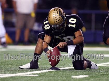 Thumbnail 2 in Lamar vs. Abilene (Texas Bi-District Playoffs) photogallery.
