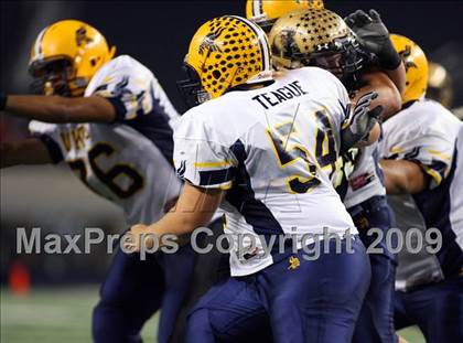 Thumbnail 3 in Lamar vs. Abilene (Texas Bi-District Playoffs) photogallery.