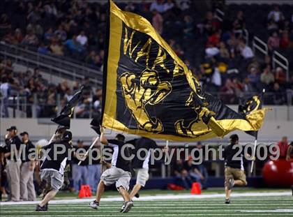Thumbnail 1 in Lamar vs. Abilene (Texas Bi-District Playoffs) photogallery.