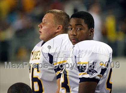 Thumbnail 2 in Lamar vs. Abilene (Texas Bi-District Playoffs) photogallery.