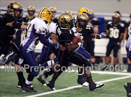 Thumbnail 1 in Lamar vs. Abilene (Texas Bi-District Playoffs) photogallery.