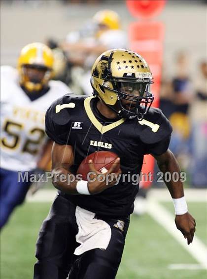 Thumbnail 2 in Lamar vs. Abilene (Texas Bi-District Playoffs) photogallery.