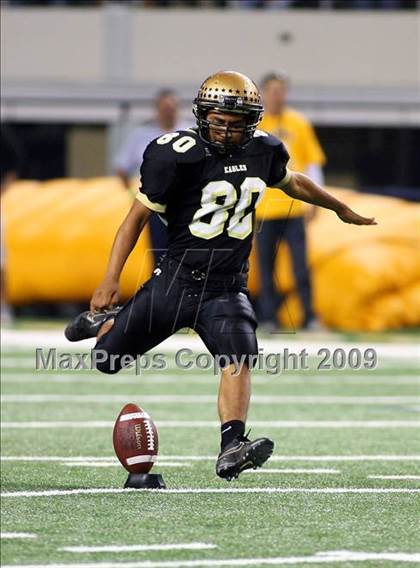 Thumbnail 3 in Lamar vs. Abilene (Texas Bi-District Playoffs) photogallery.