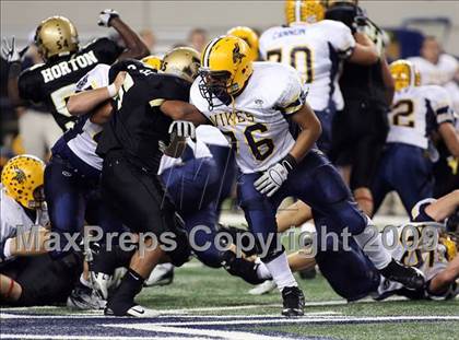 Thumbnail 1 in Lamar vs. Abilene (Texas Bi-District Playoffs) photogallery.