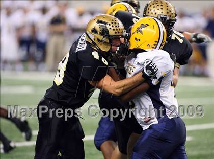 Thumbnail 1 in Lamar vs. Abilene (Texas Bi-District Playoffs) photogallery.