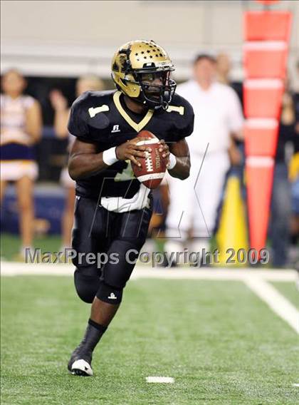 Thumbnail 1 in Lamar vs. Abilene (Texas Bi-District Playoffs) photogallery.