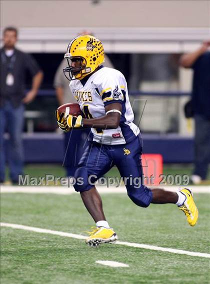 Thumbnail 1 in Lamar vs. Abilene (Texas Bi-District Playoffs) photogallery.