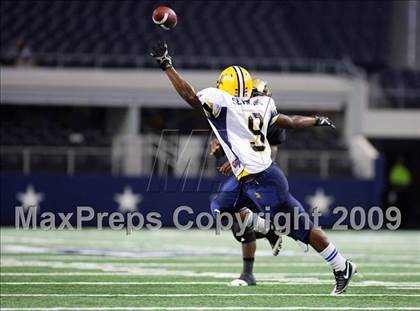 Thumbnail 1 in Lamar vs. Abilene (Texas Bi-District Playoffs) photogallery.