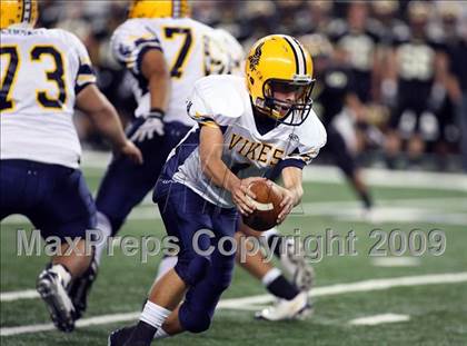 Thumbnail 2 in Lamar vs. Abilene (Texas Bi-District Playoffs) photogallery.