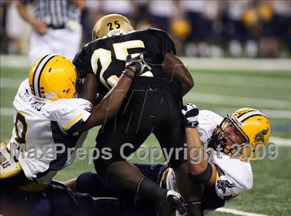 Thumbnail 2 in Lamar vs. Abilene (Texas Bi-District Playoffs) photogallery.