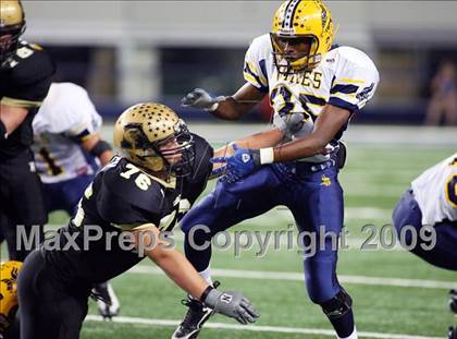 Thumbnail 1 in Lamar vs. Abilene (Texas Bi-District Playoffs) photogallery.