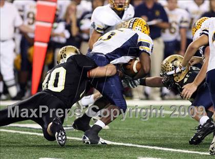 Thumbnail 2 in Lamar vs. Abilene (Texas Bi-District Playoffs) photogallery.
