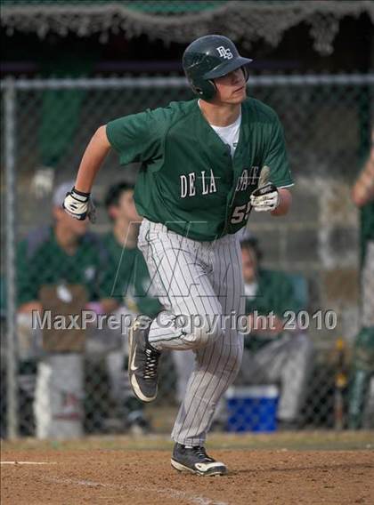 Thumbnail 1 in De La Salle vs. Elk Grove photogallery.