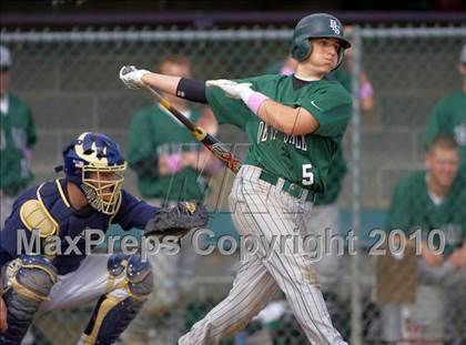 Thumbnail 1 in De La Salle vs. Elk Grove photogallery.