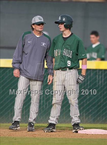 Thumbnail 3 in De La Salle vs. Elk Grove photogallery.