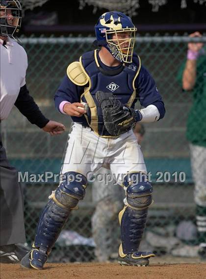 Thumbnail 1 in De La Salle vs. Elk Grove photogallery.