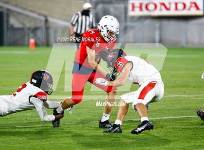 Thumbnail 3 in Harvard-Westlake @ La Salle photogallery.