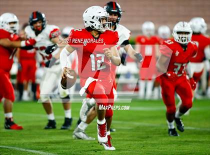 Thumbnail 3 in Harvard-Westlake @ La Salle photogallery.