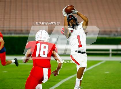 Thumbnail 3 in Harvard-Westlake @ La Salle photogallery.