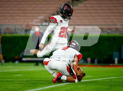Thumbnail 1 in Harvard-Westlake @ La Salle photogallery.